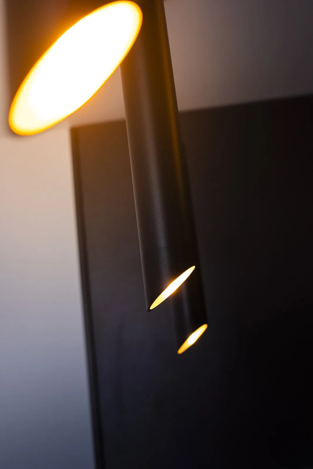 Detalle de iluminación integrada en la cocina de San Nicolás 5